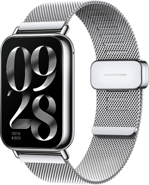 Une montre intelligente argentée avec un bracelet en maille métallique. L'écran affiche l'heure et le pourcentage de batterie.