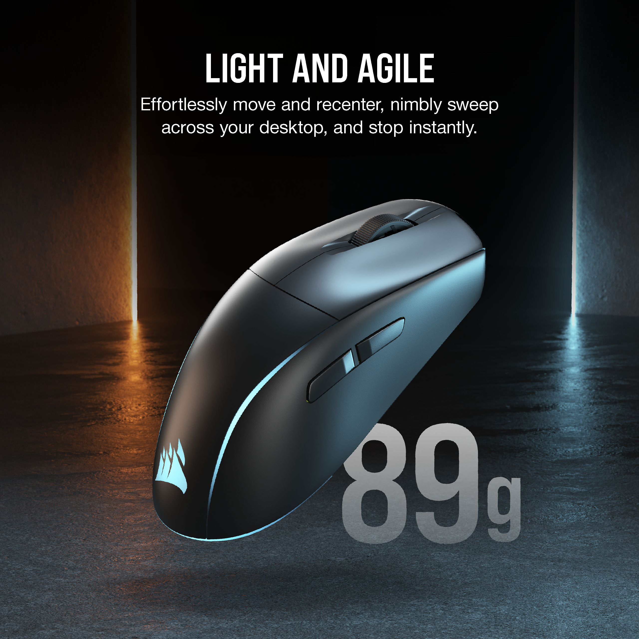 Schwarze Gaming-Maus, weißes Logo, 89g Gewicht und blaues Licht.