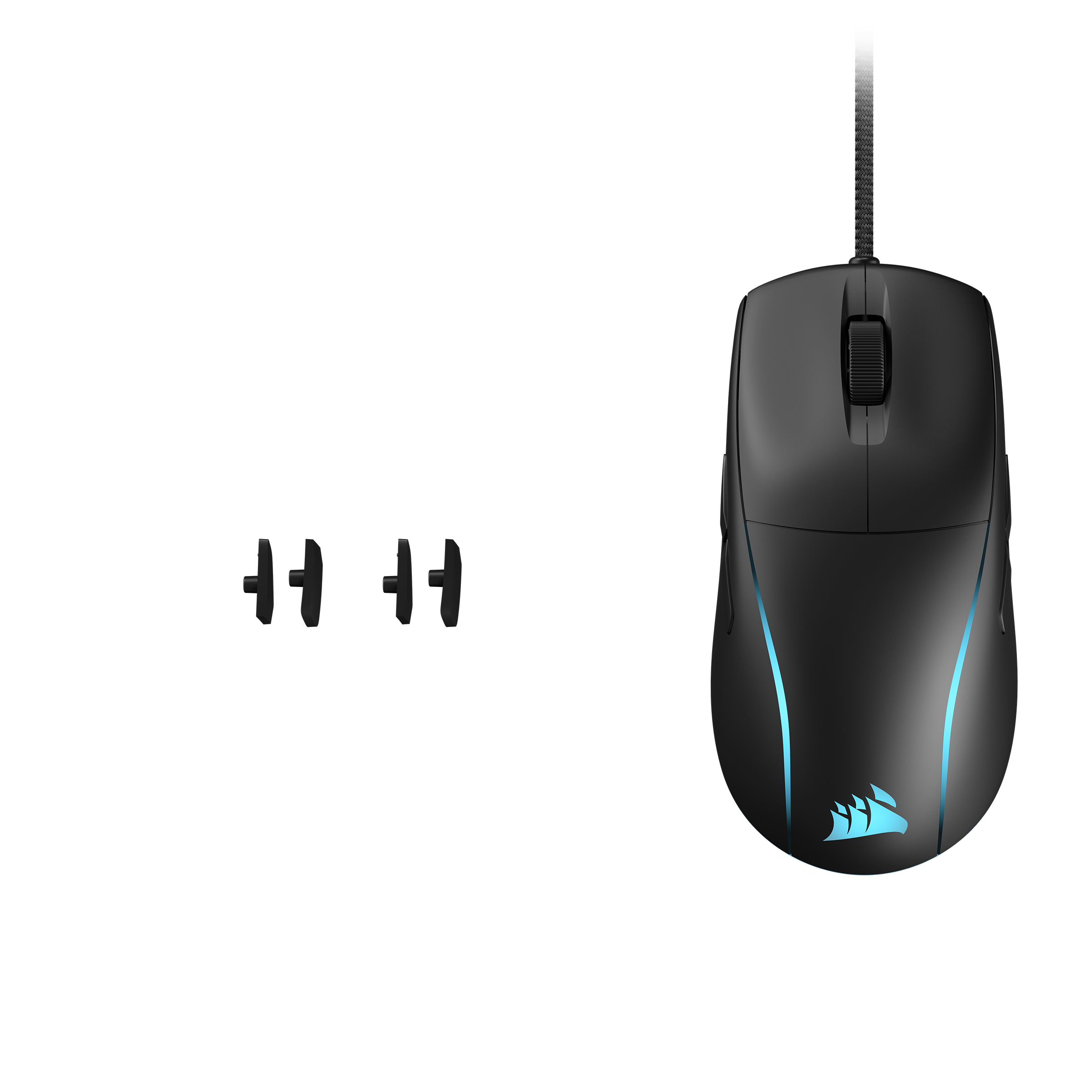 Schwarze Computermaus mit Kabel und zwei zusätzlichen Knöpfen auf weißem Hintergrund.