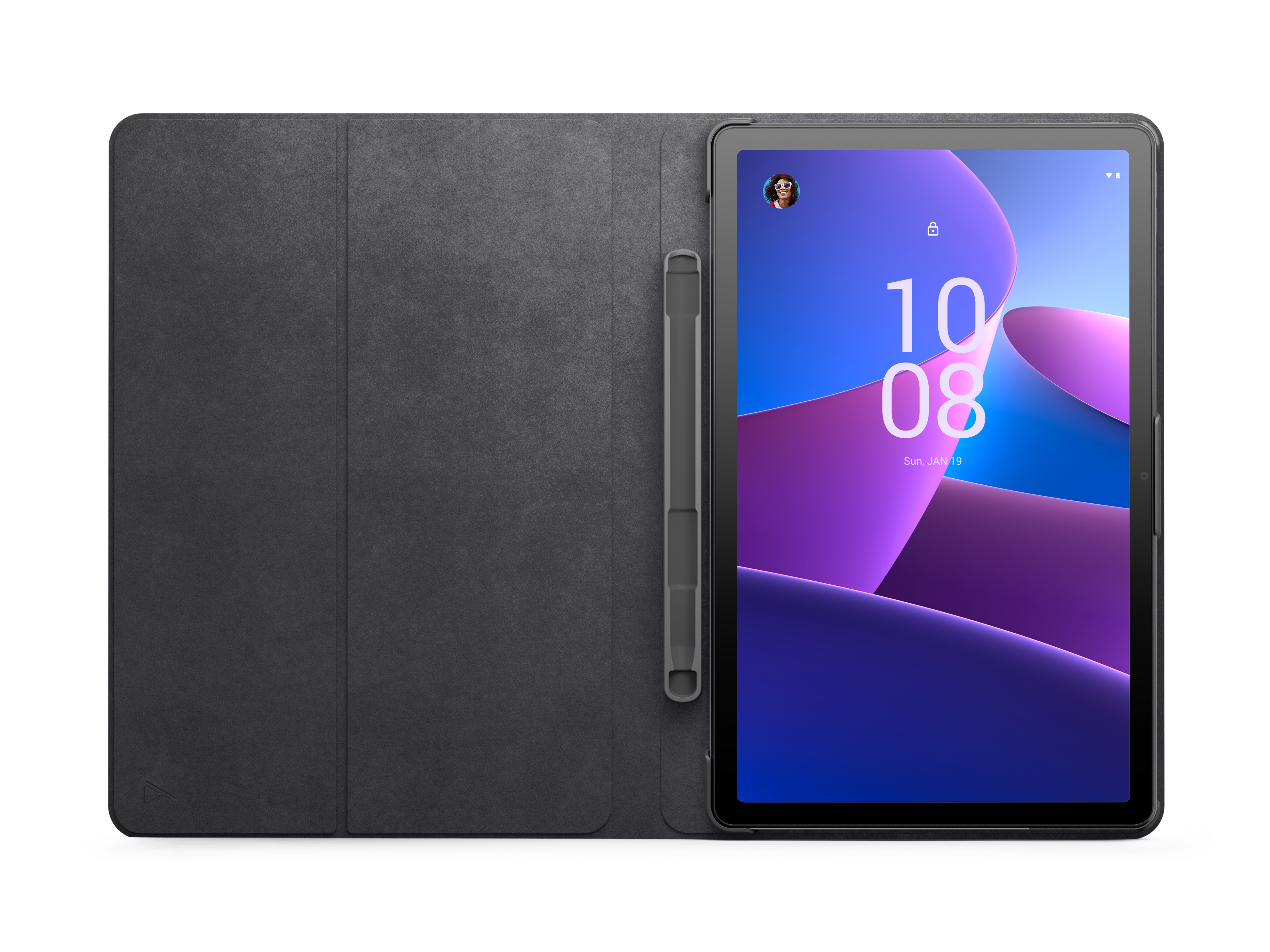 Kılıflı tablet. Ekran saat, tarih ve kilit sembolünü gösterir. Kılıf bir kalem tutar.