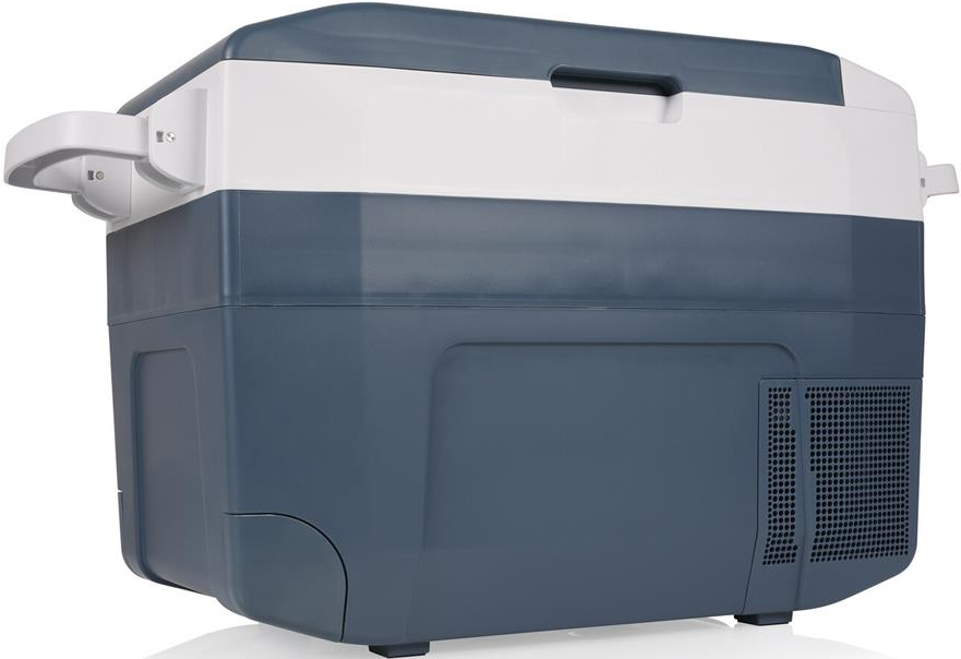Un frigorifero portatile blu e bianco su sfondo bianco. Ha maniglie e una presa d'aria laterale.