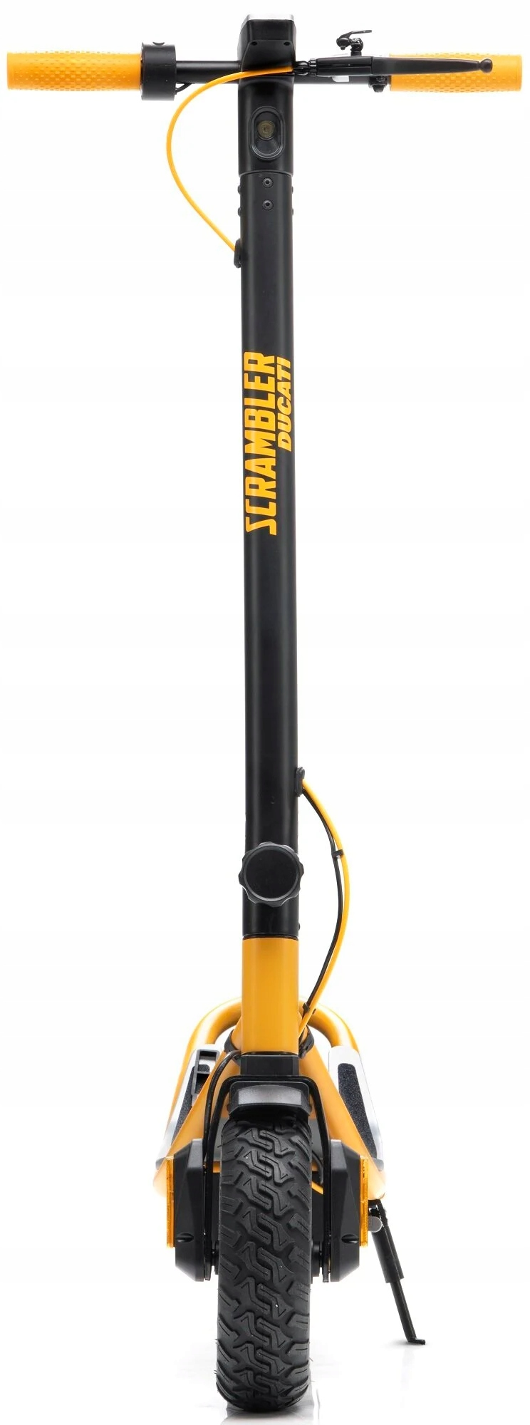 Żółto-czarny skuter elektryczny, widok z tyłu, na białym tle.