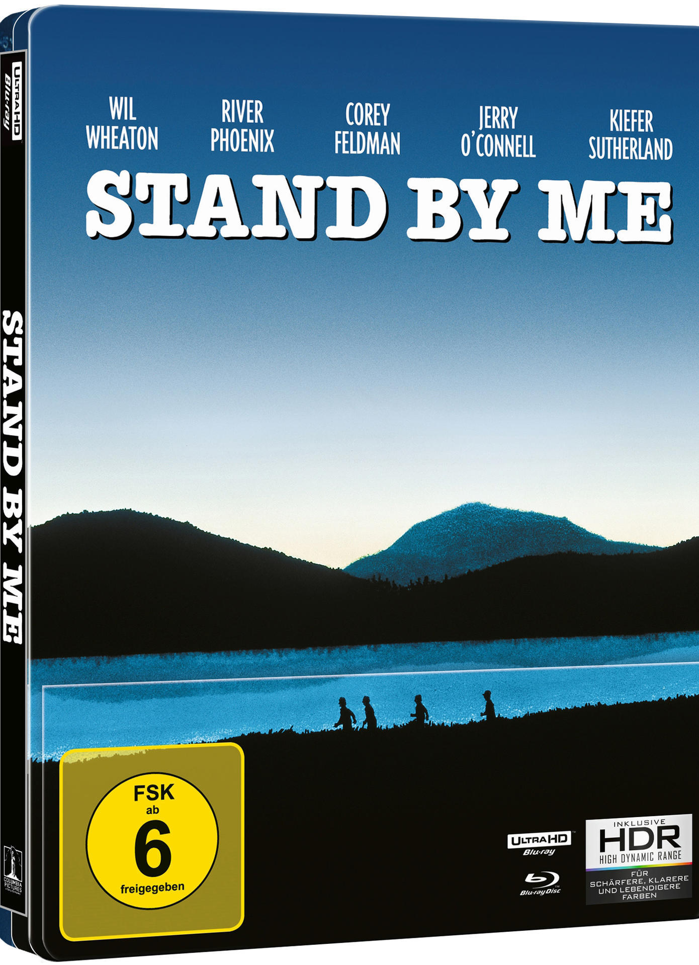 Filmbox-Kunst mit See, Himmel und drei Silhouetten.