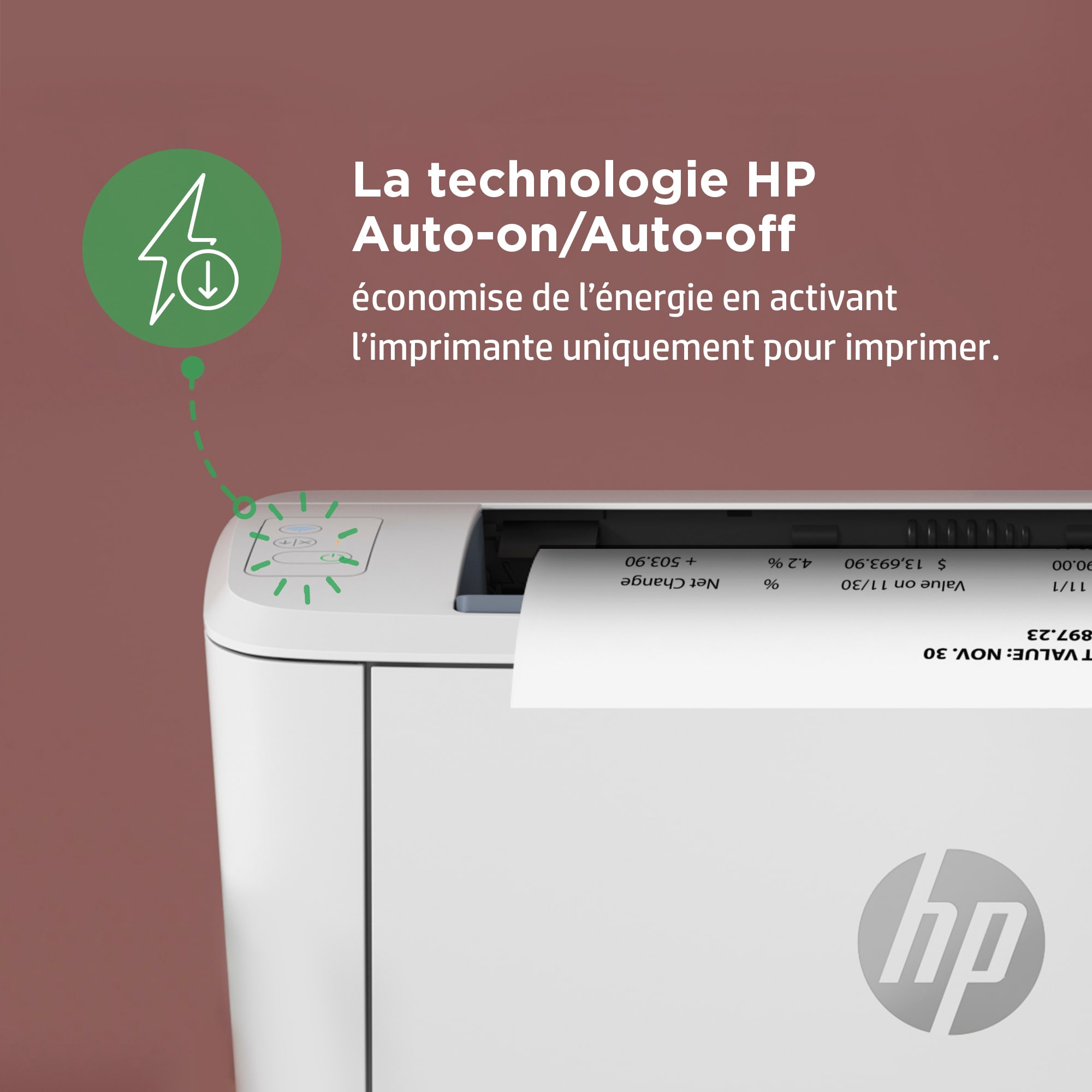 Weißer HP-Drucker mit grüner Grafik. Text besagt HP Auto-on/Auto-off zur Energieeinsparung.