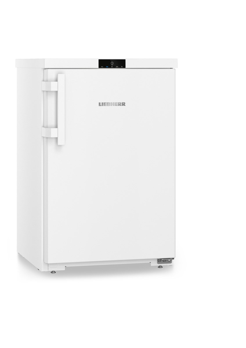 Weißer Liebherr-Gefrierschrank. Griff links. Logo in der Mitte. Oberseite mit Display.