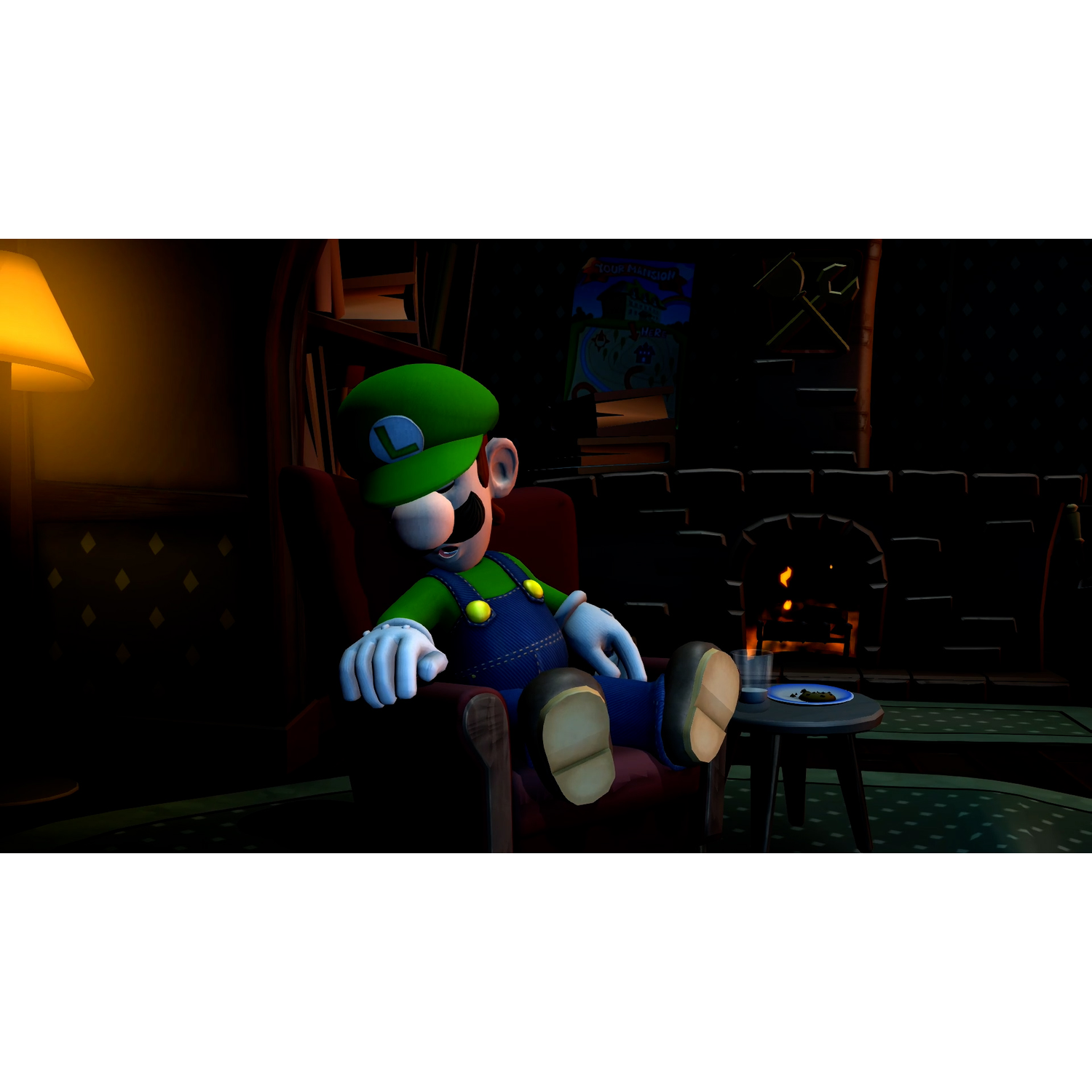 Luigi zit in een stoel in een donkere kamer met een open haard en een tafeltje.