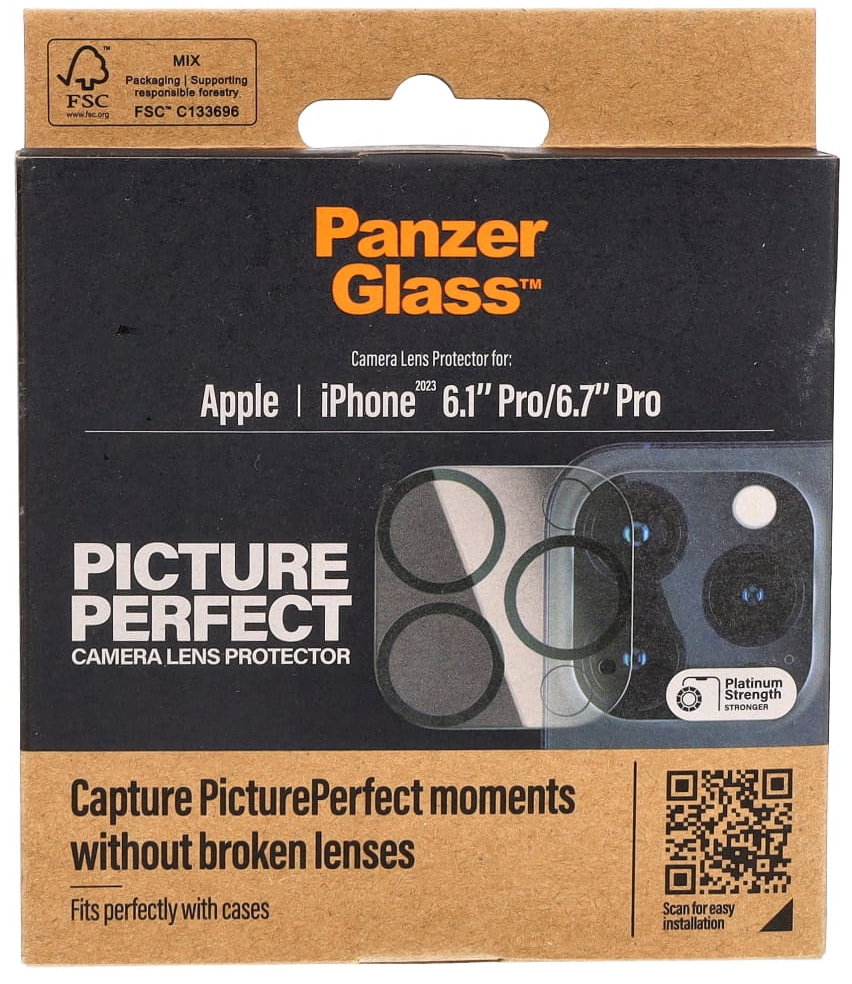 Pudełko ochronne obiektywu aparatu PanzerGlass. Pudełko jest brązowe z czarnym nadrukiem. Produkt jest widoczny.