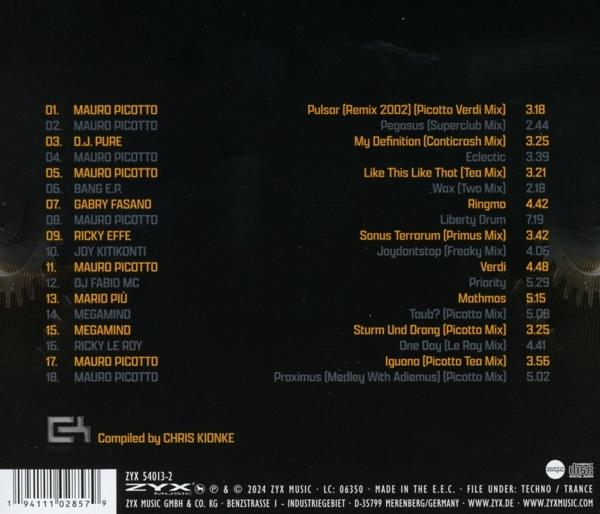 Trackliste mit Künstlernamen und Titeln auf schwarzem Hintergrund mit Lichteffekten.