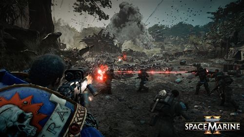 Una escena de batalla de un videojuego con soldados disparando armas y una explosión en el fondo.