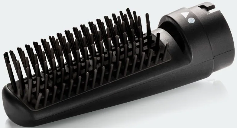 Attacco spazzola nero per uno strumento per lo styling dei capelli. Ha molte setole nere.