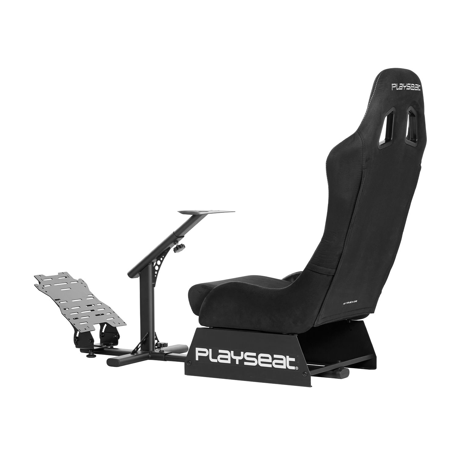 Sedia da corsa Playseat nera con pedali e supporto. Sfondo bianco.