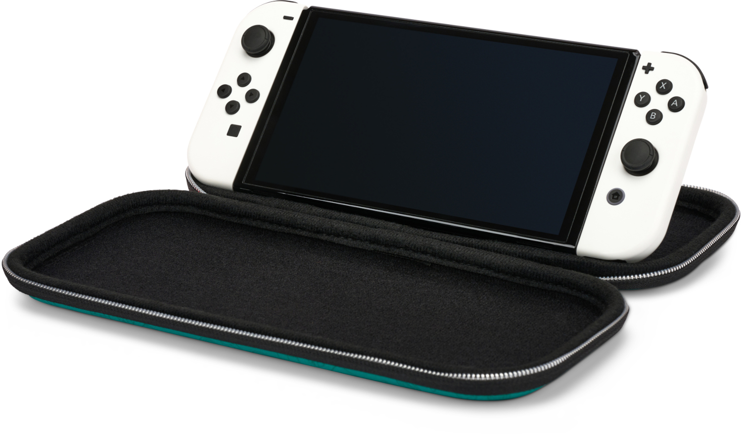 Fehér Nintendo Switch konzol fekete tokban, csatlakoztatott vezérlőkkel.