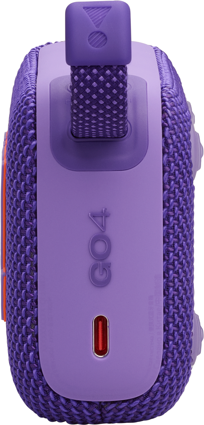 Altoparlante JBL viola con maniglia e dettagli arancioni. L'altoparlante ha una porta di ricarica.