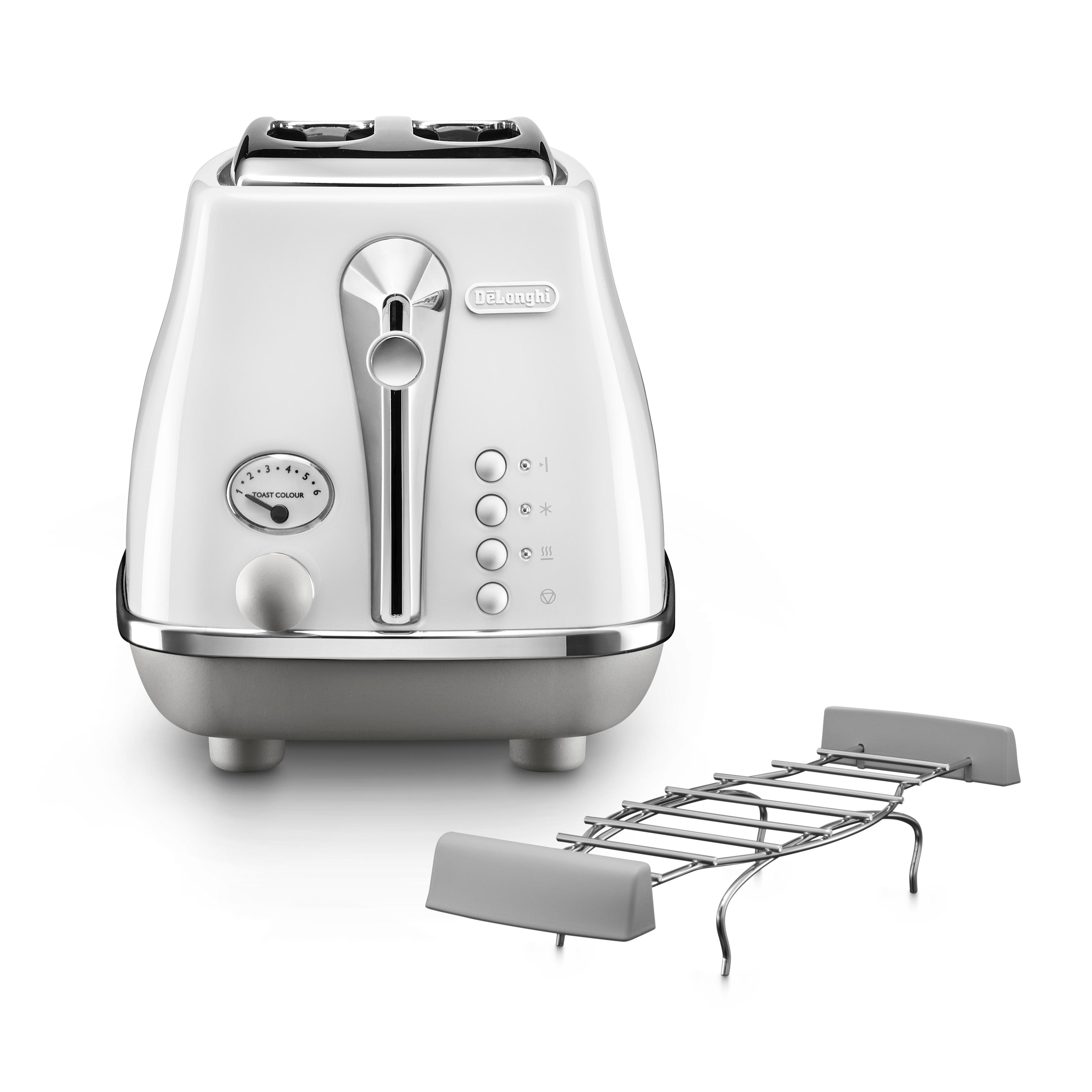 Biały toster De'Longhi z szarymi akcentami, chromowanym pokrętłem sterowania i stojakiem do podgrzewania.