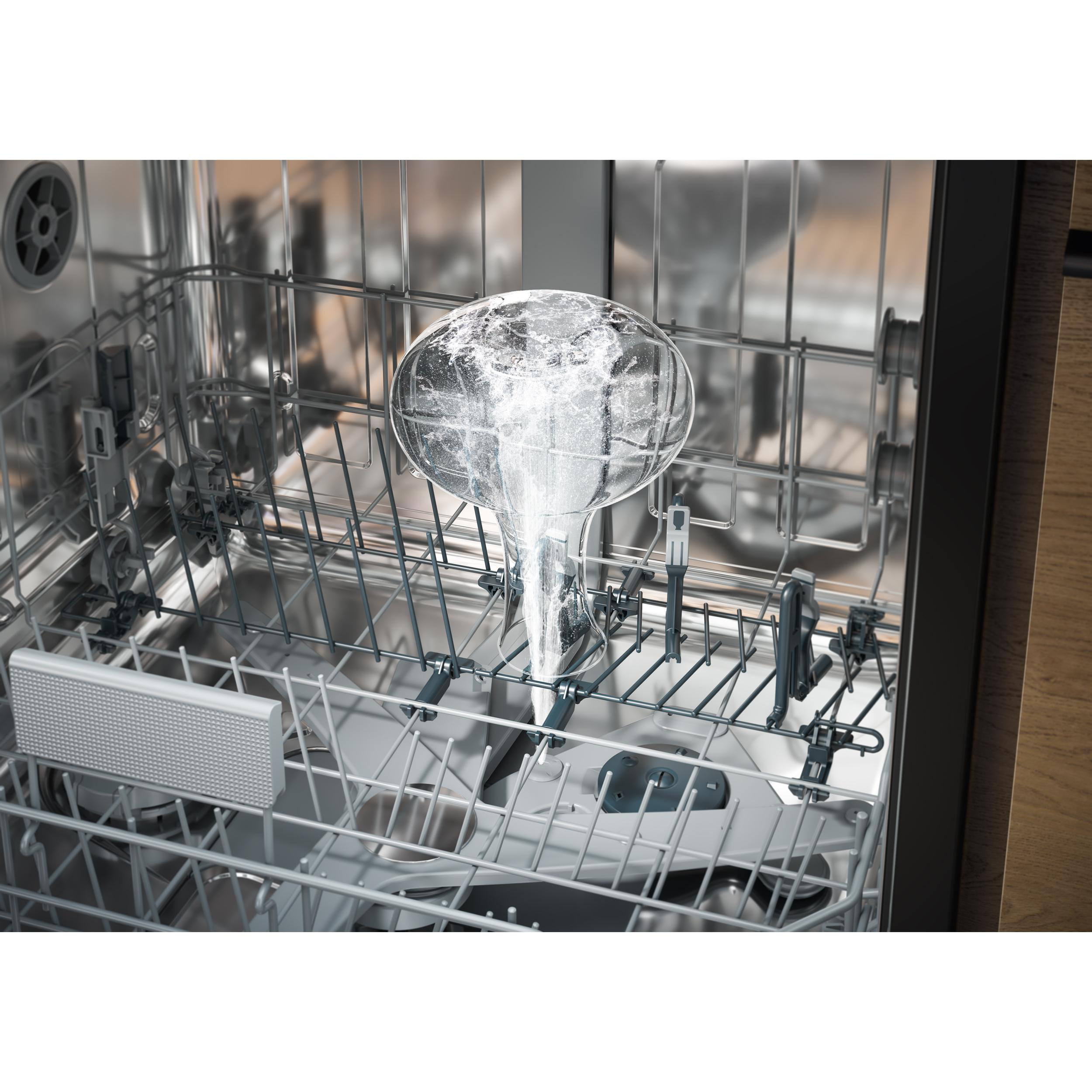 Ein modernes Küchengerät mit Tür auf der rechten Seite, weiß mit silbernem Griff.