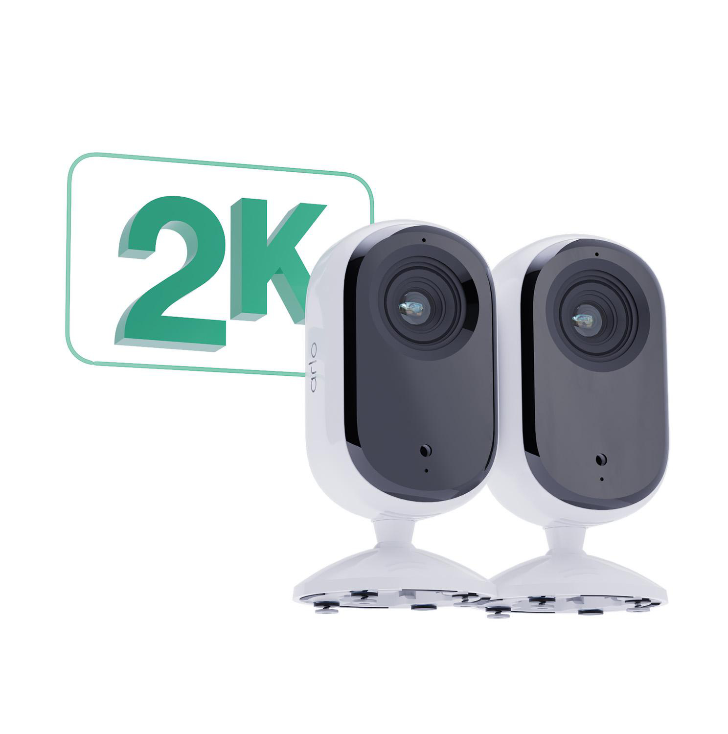 Zwei weiße Überwachungskameras mit dem Text '2K' daneben.