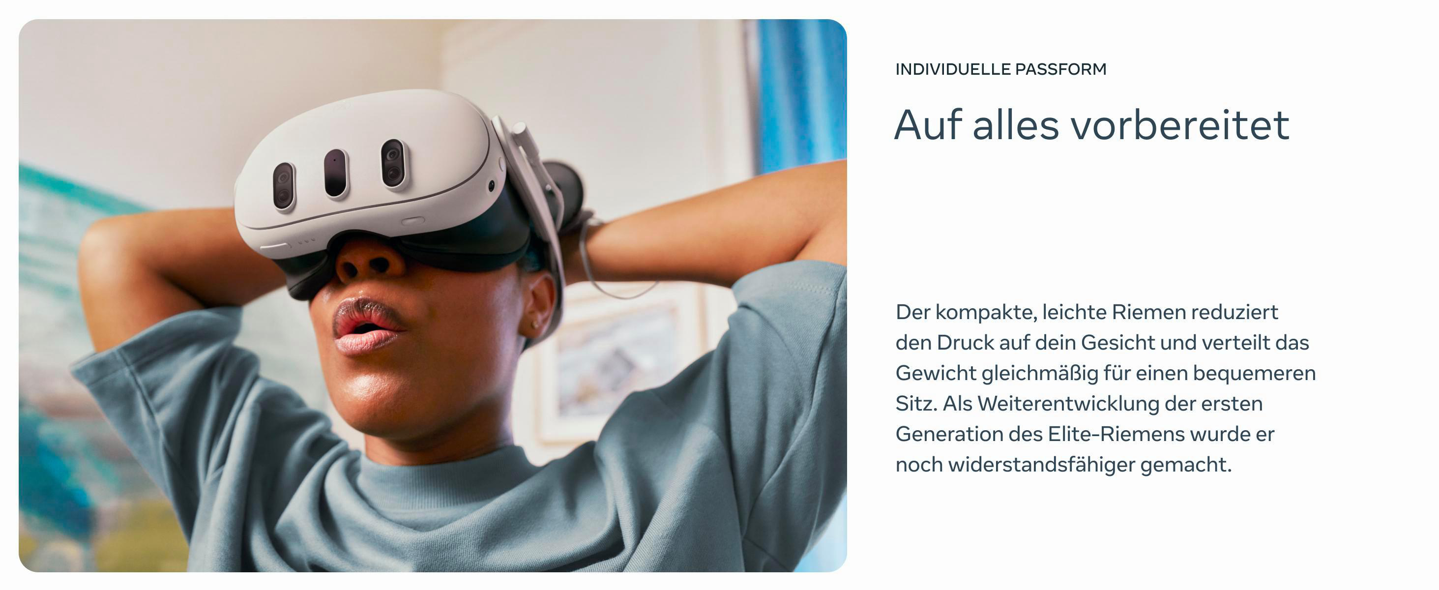 Frau mit VR-Headset, die nach oben schaut.
