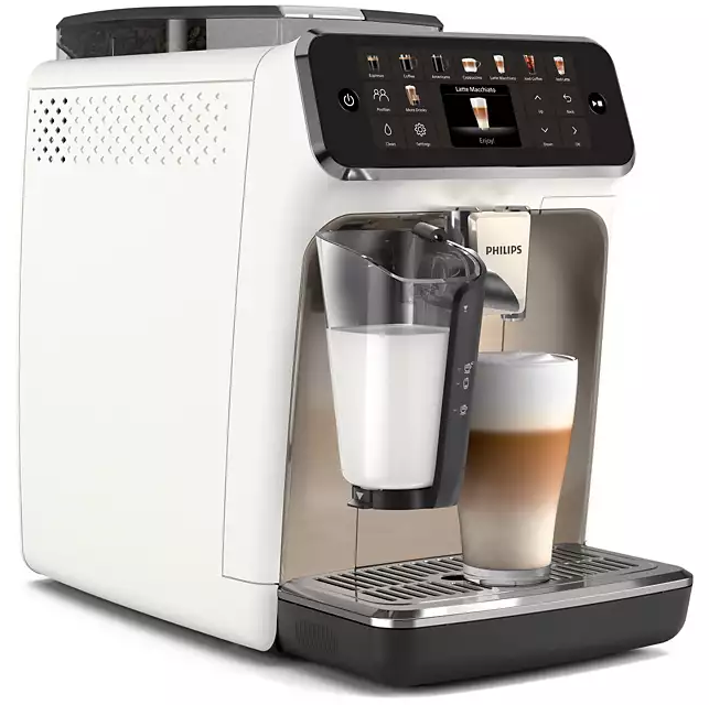 Fehér Philips kávéfőző. Van tejtartója és készül egy latte macchiato.