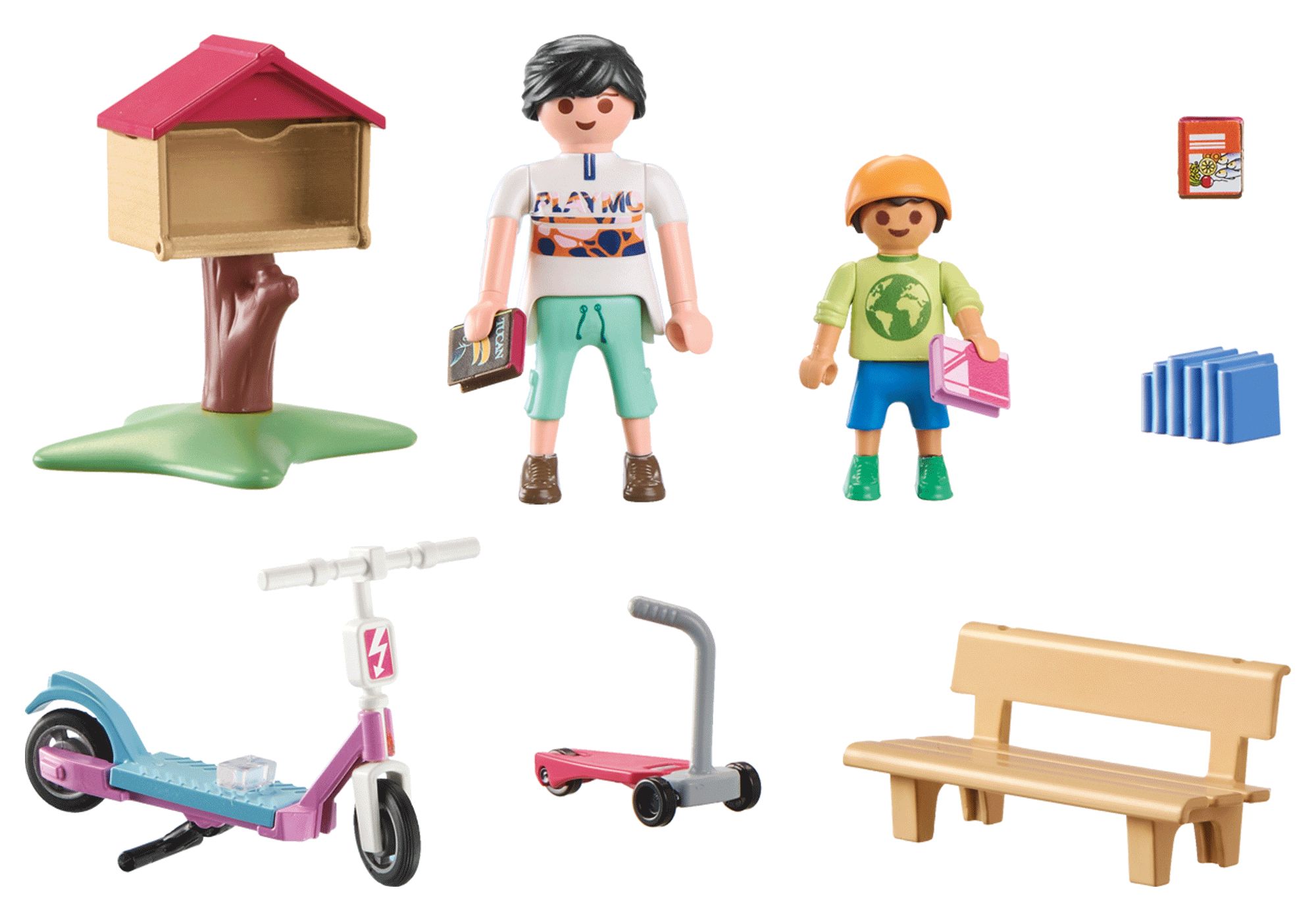 Playmobil-Szene mit zwei Figuren, Roller, Bank und Zubehör.