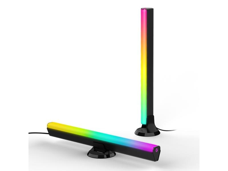 Zwei RGB-LED-Lichtleisten. Eine steht vertikal, die andere liegt horizontal. Beide sind schwarz mit bunten Farbverläufen.