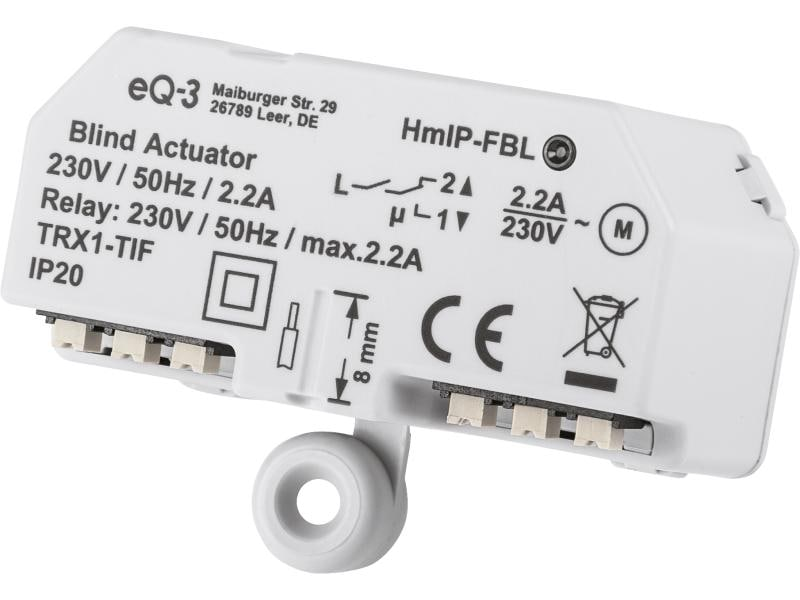 Weißer Homematic IP Blind Actuator mit technischen Daten, CE-Zeichen und Anschlussklemmen.