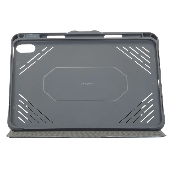 Gri tablet kılıfı, açık, içini gösteriyor. Kesikleri ve kumaş bir kapağı var.
