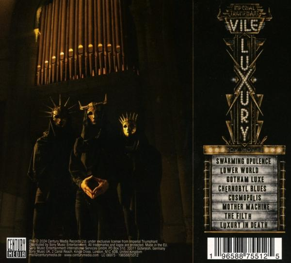 Albumcover mit maskierten Figuren vor einem dunklen Kircheninterieur.