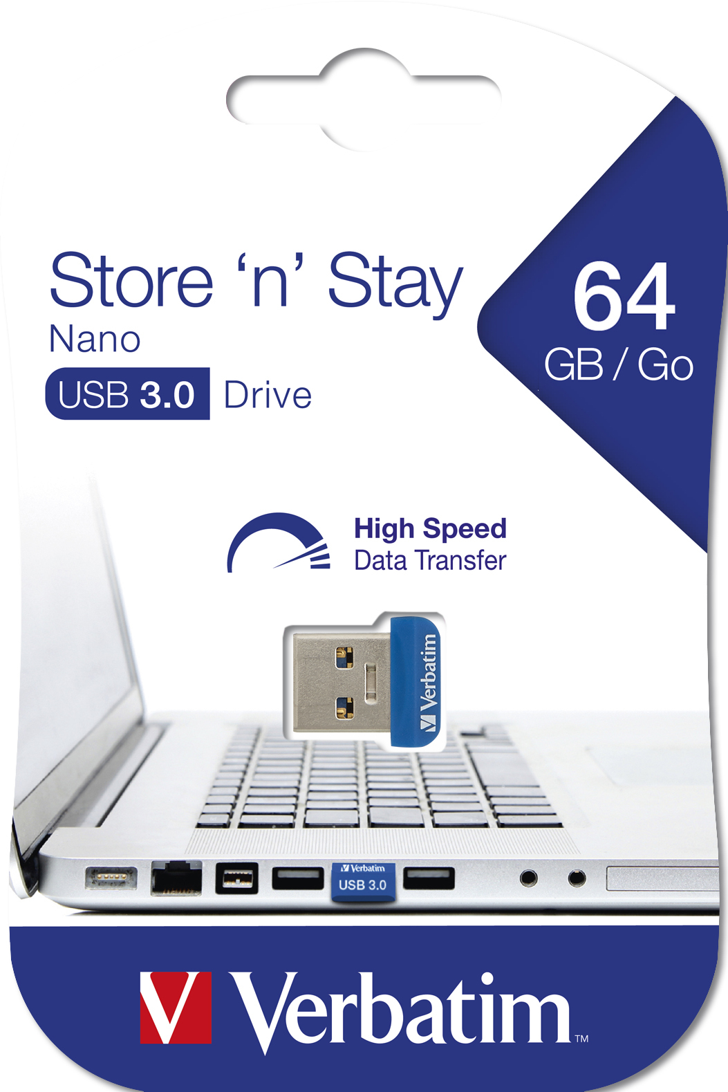 Verbatim USB 3.0-Laufwerk in Verpackung, auf einem Laptop. Weißer Hintergrund.
