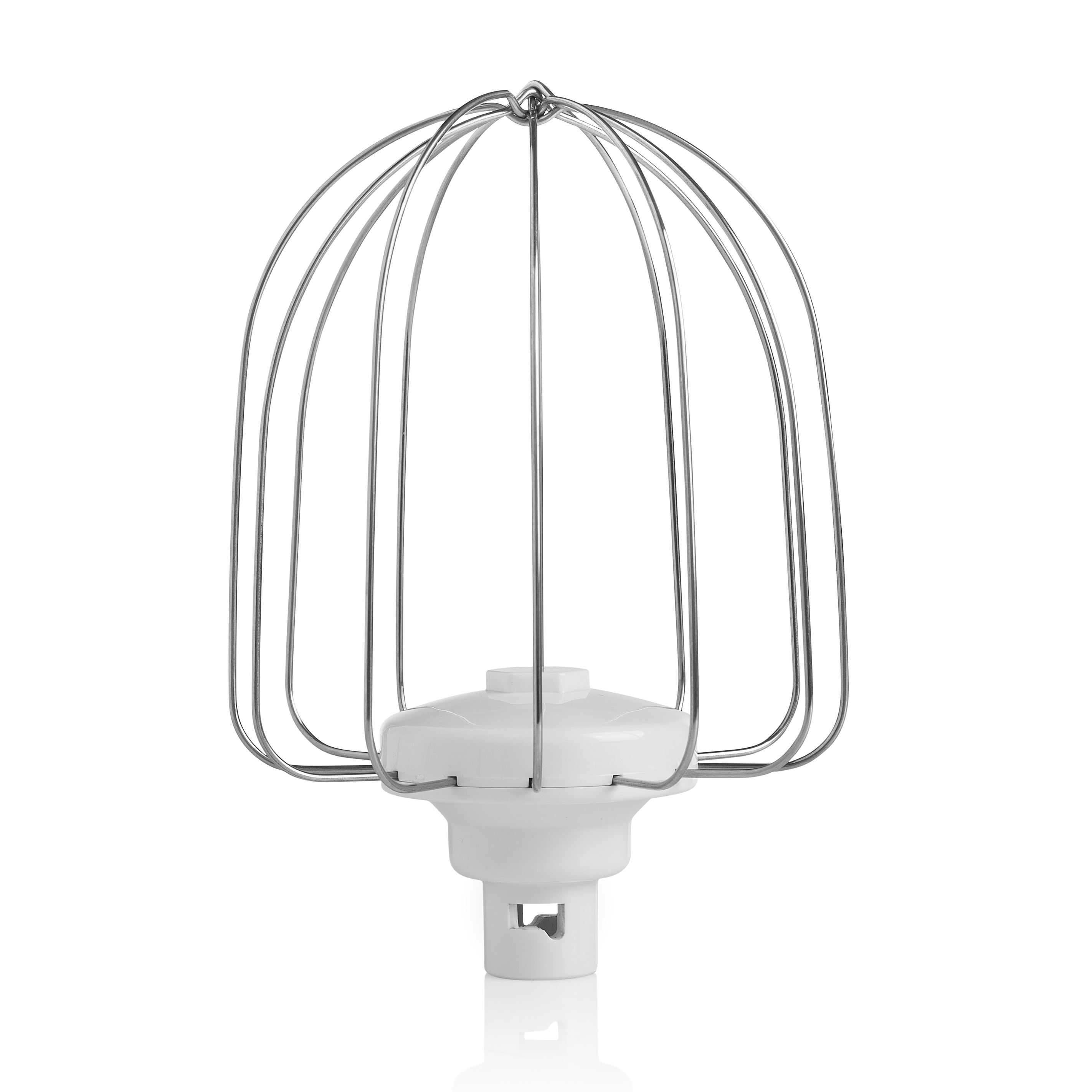Un accessoire fouet en métal pour un batteur de cuisine. Il est blanc à la base.