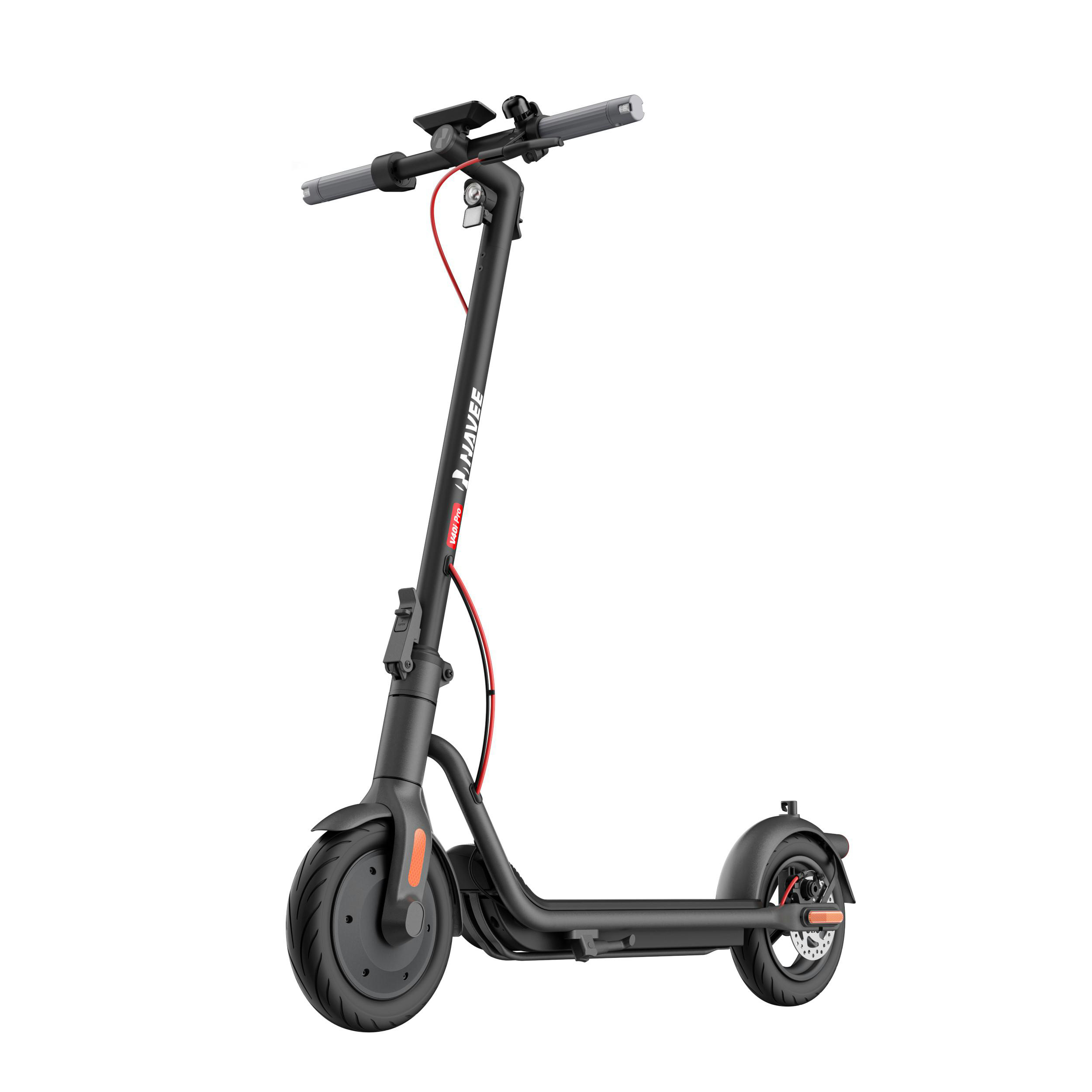 Schwarzer Elektroroller, Marke NAVEE, mit rotem Kabel und orangefarbenen Akzenten.