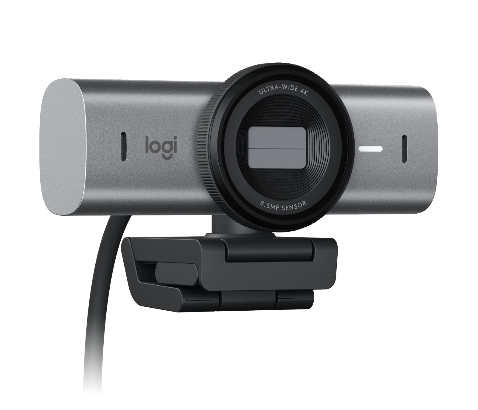 Logitech webkamera, ezüst színű, fekete lencsével és állvánnyal.
