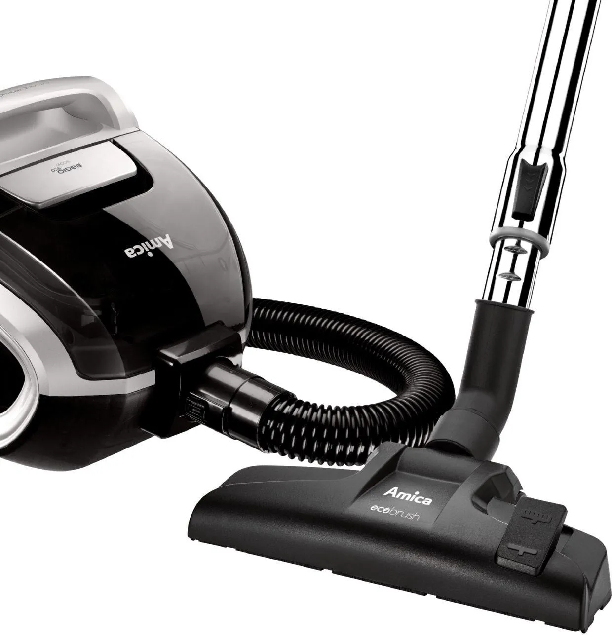 Czarny i srebrny odkurzacz z wężem i szczotką. Widoczna marka Amica.