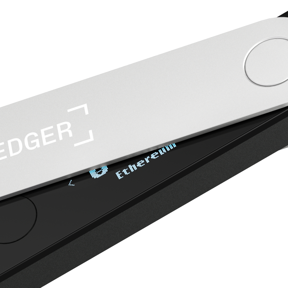 Ledger Hardware-Wallet, kleiner Bildschirm mit Ethereum-Logo und Text.