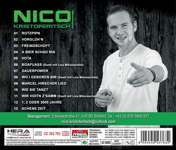 Ein Mann zeigt auf den Betrachter. Links ist eine Titelliste mit "Nico Kristoferitsch".