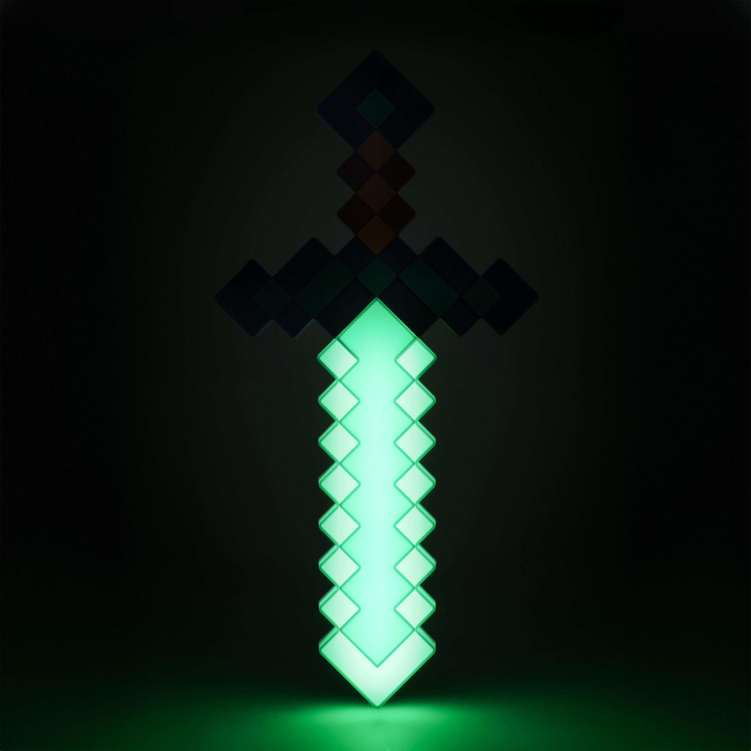 Ein Minecraft-schwertförmiges Licht, das vor dunklem Hintergrund grün leuchtet.