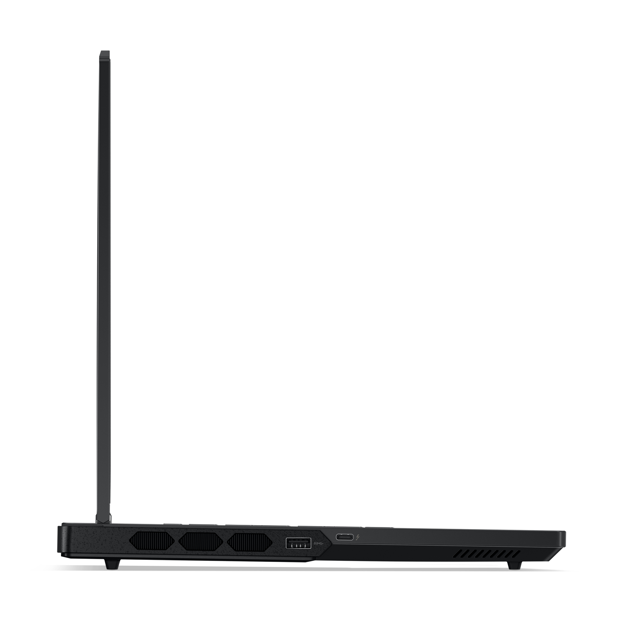 Eine Seitenansicht eines schwarzen Laptops, die die Anschlüsse und den Bildschirm zeigt.