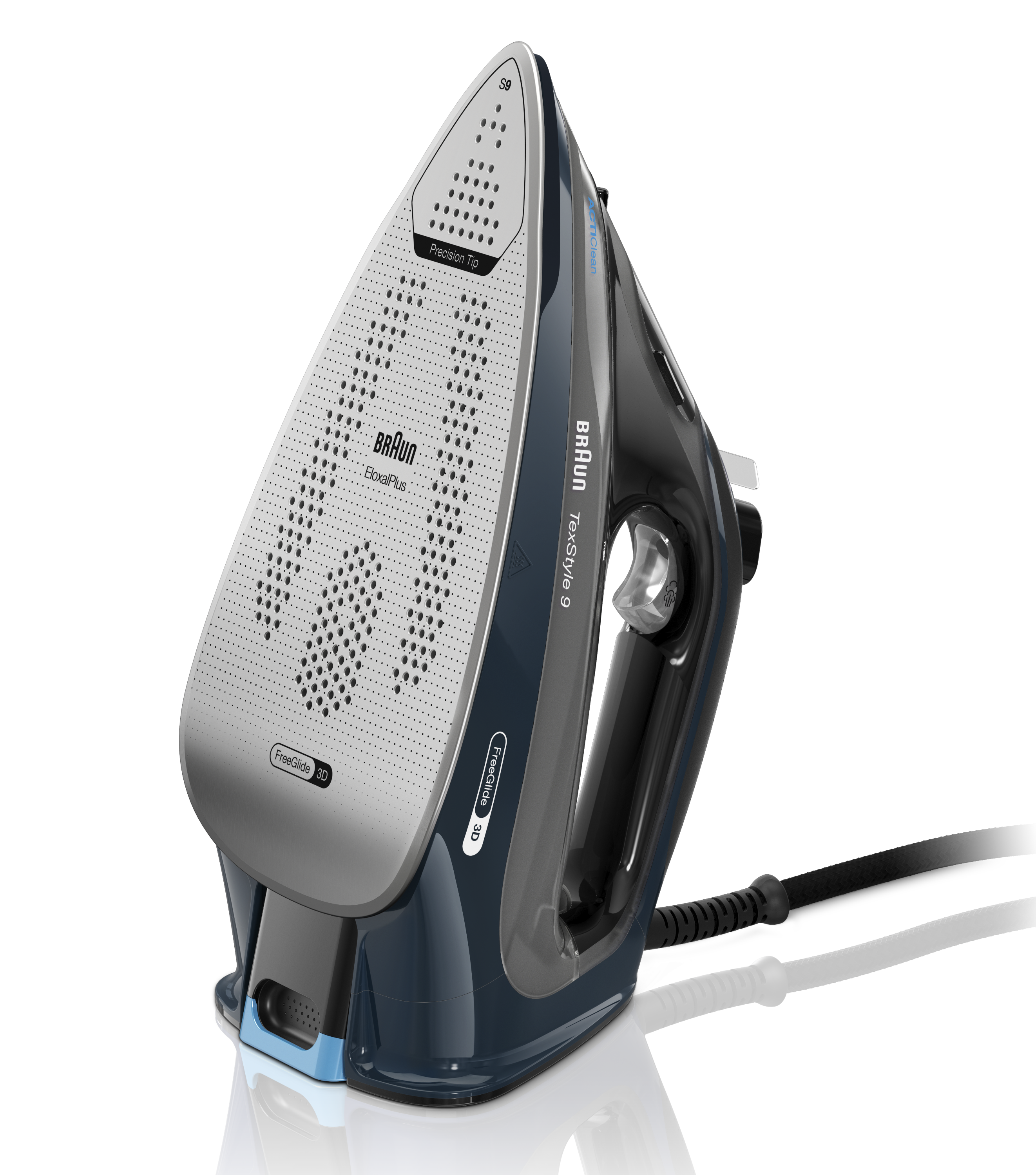 Czarne i granatowe żelazko z niebieską podstawą i czarnym kablem, odbijające się na czarnej powierzchni.