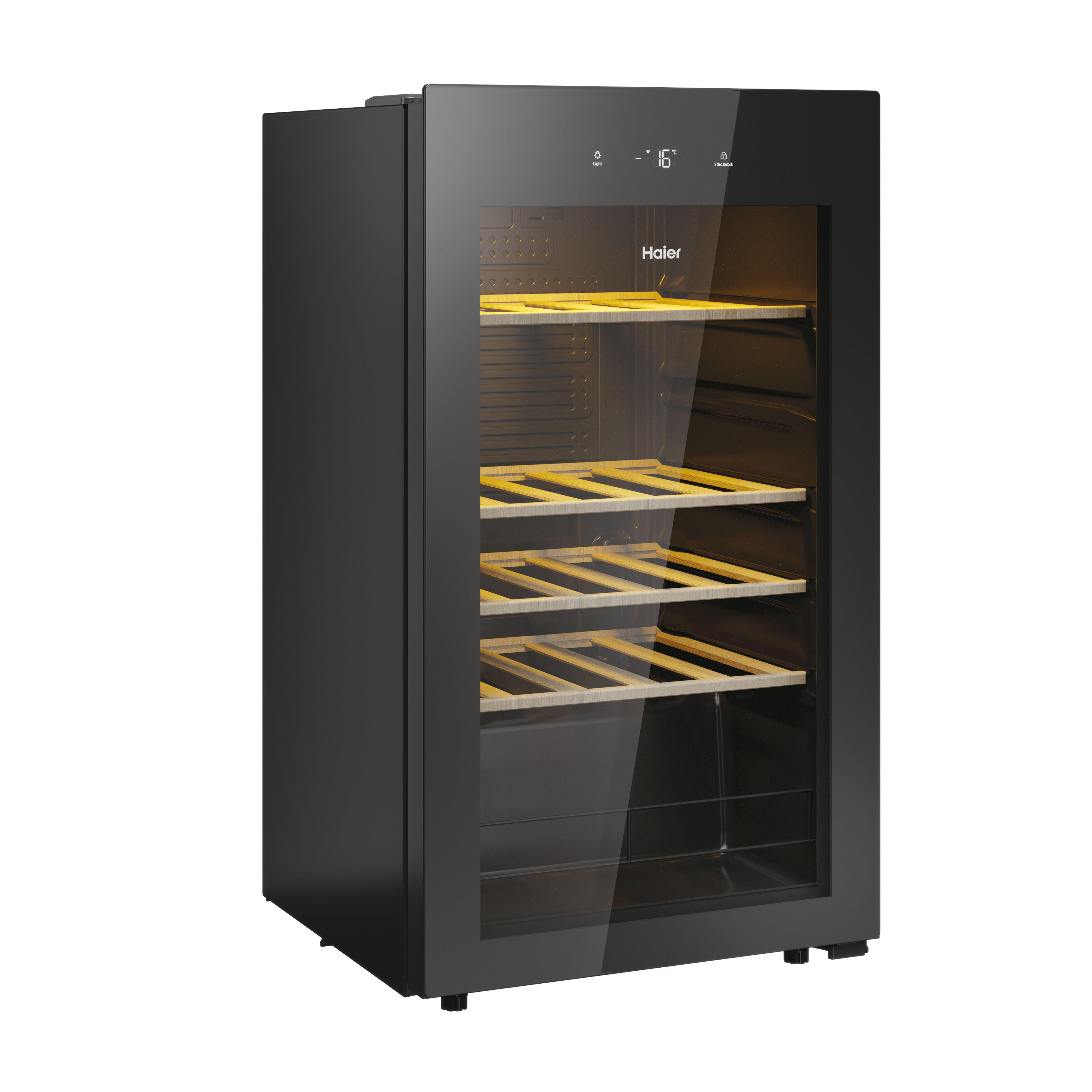Ein schwarzer Haier Weinkühlschrank. Er hat eine Glastür und Regale für Weinflaschen.