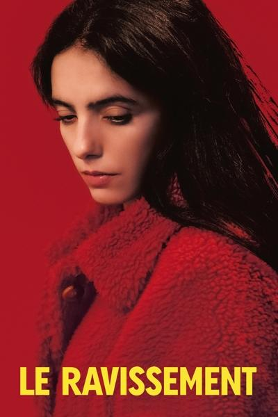 Une femme en manteau rouge, regardant vers le bas, avec le texte 'LE RAVISSEMENT'.