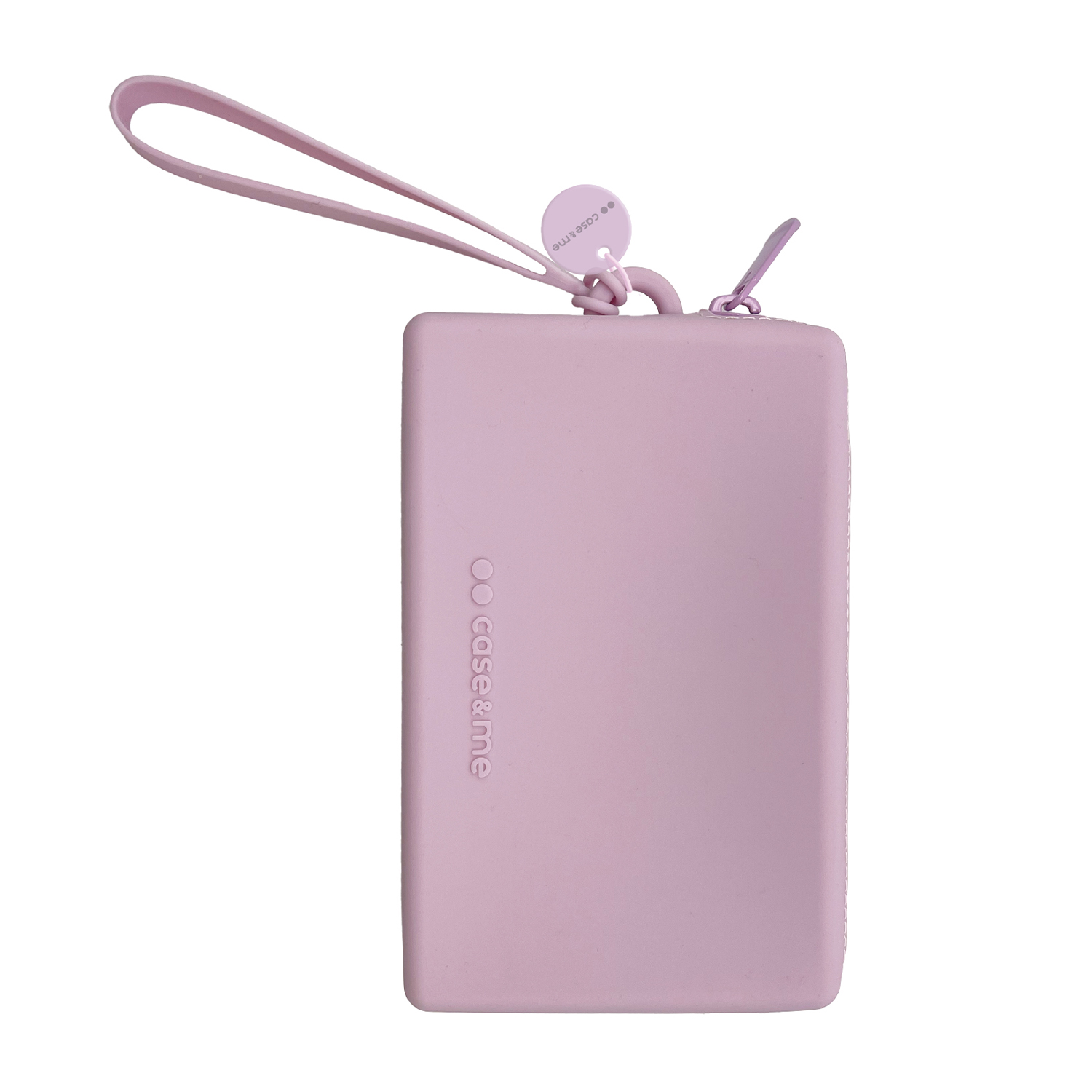 Una custodia in silicone viola chiaro con un cinturino da polso abbinato e un'etichetta.