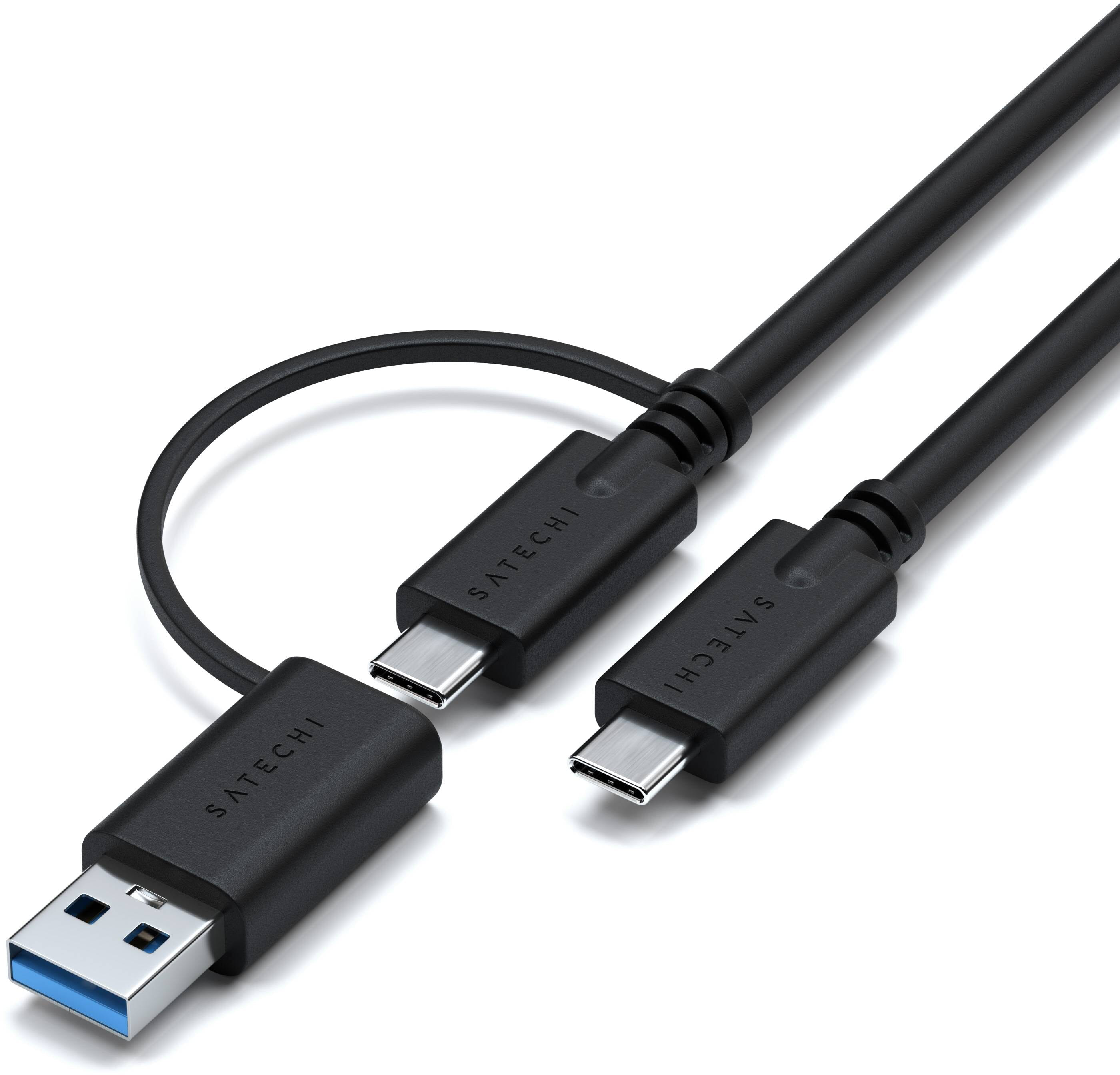 Egy fekete Satechi USB-C-USB-A kábel csatlakozókkal fehér háttéren.