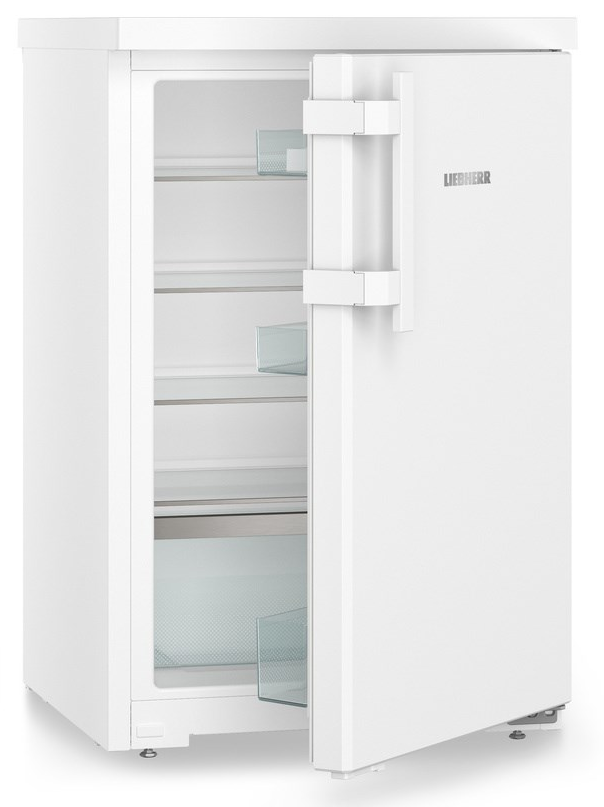 Fehér hűtőszekrény nyitott ajtóval, polcokat és üveg rekeszeket mutatva, fehér háttér előtt.