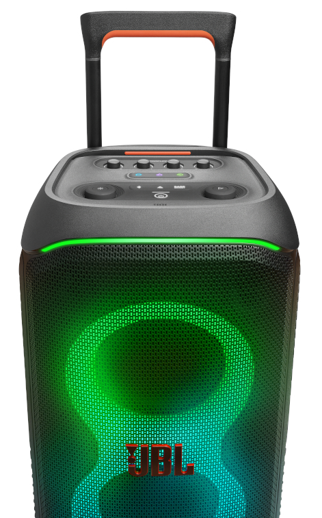 Czarny głośnik JBL PartyBox z zielonymi akcentami świetlnymi. Uchwyt na górze, widoczne przyciski.
