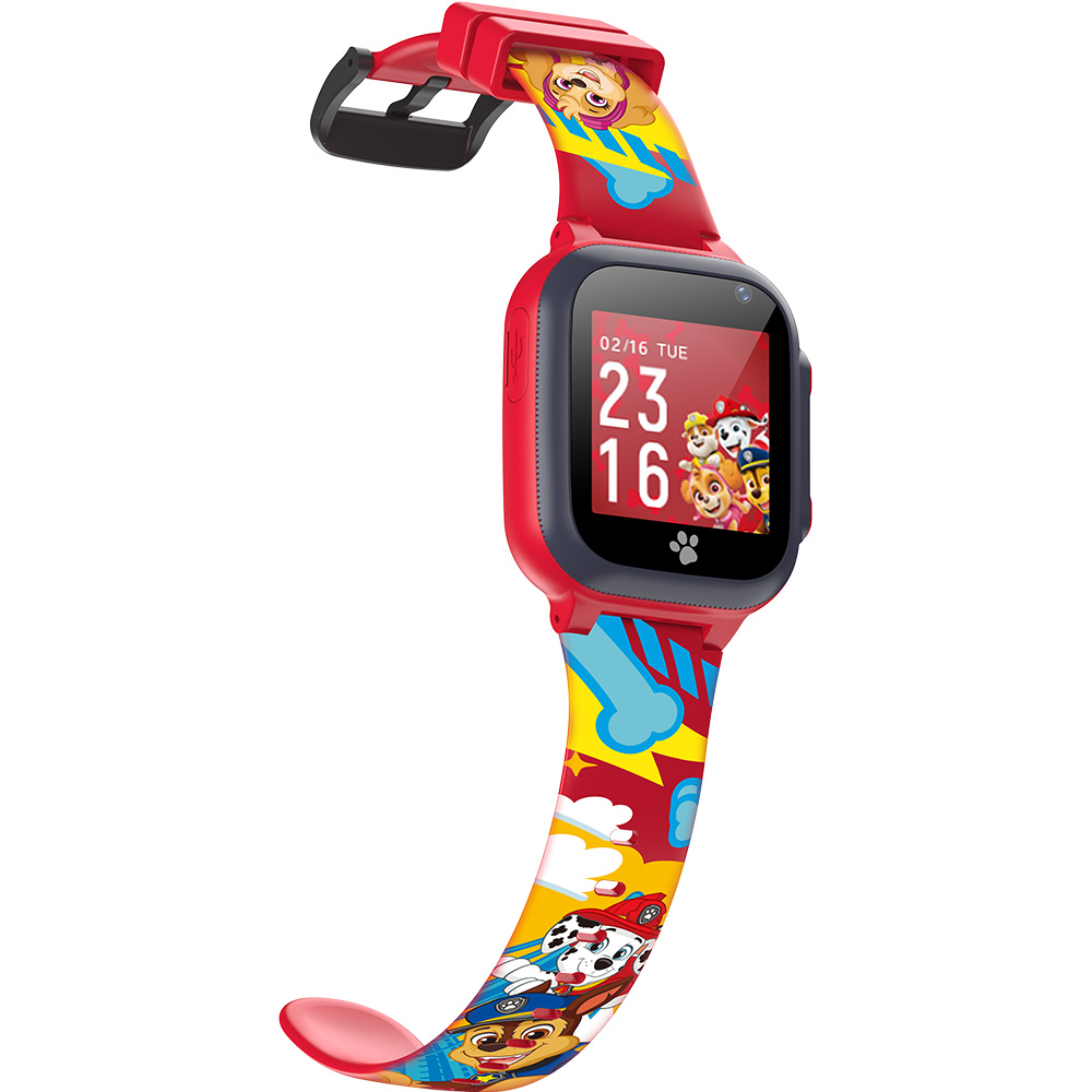 Czerwony i niebieski smartwatch dla dzieci Paw Patrol. Pasek ma kolorowe postacie. Ekran wyświetla datę.