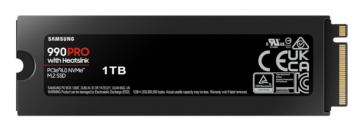 Czarny dysk SSD Samsung 990 Pro z radiatorem, pokazujący etykietę i specyfikacje.