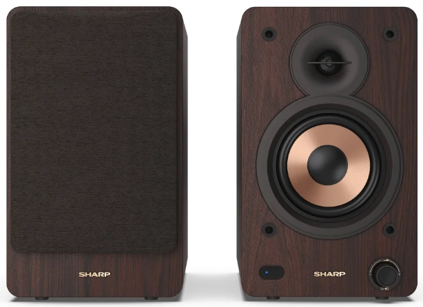 Dwa głośniki drewniane, jeden z osłoną, drugi widoczny.