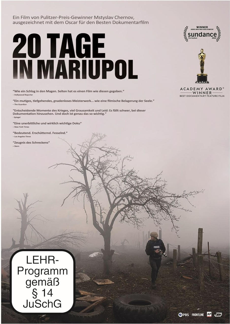 Poster für den Film "20 Tage in Mariupol". Eine bombardierte Landschaft mit einer Person.