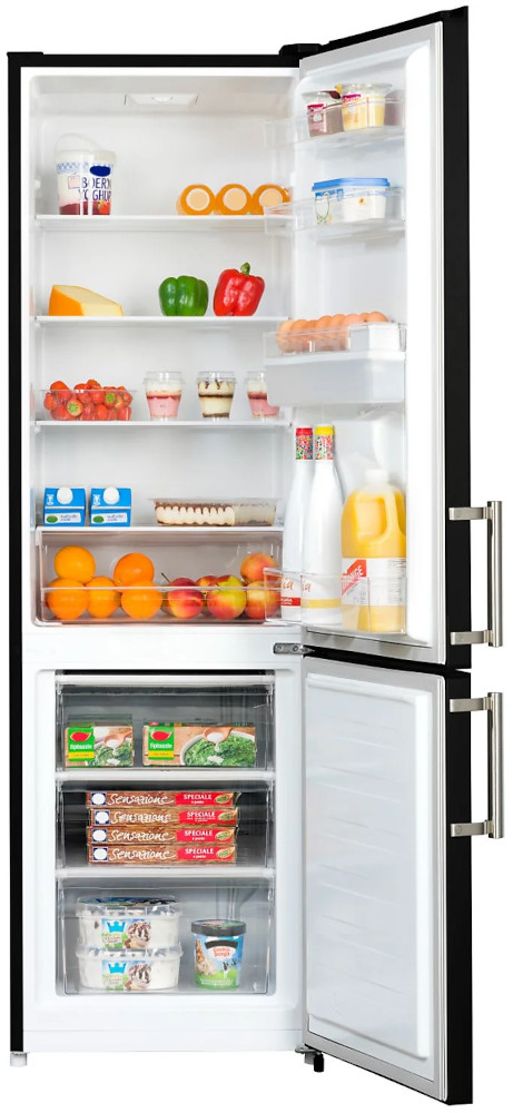 Réfrigérateur portes ouvertes, montrant étagères avec aliments: œufs, jus, fromage, fruits, etc.