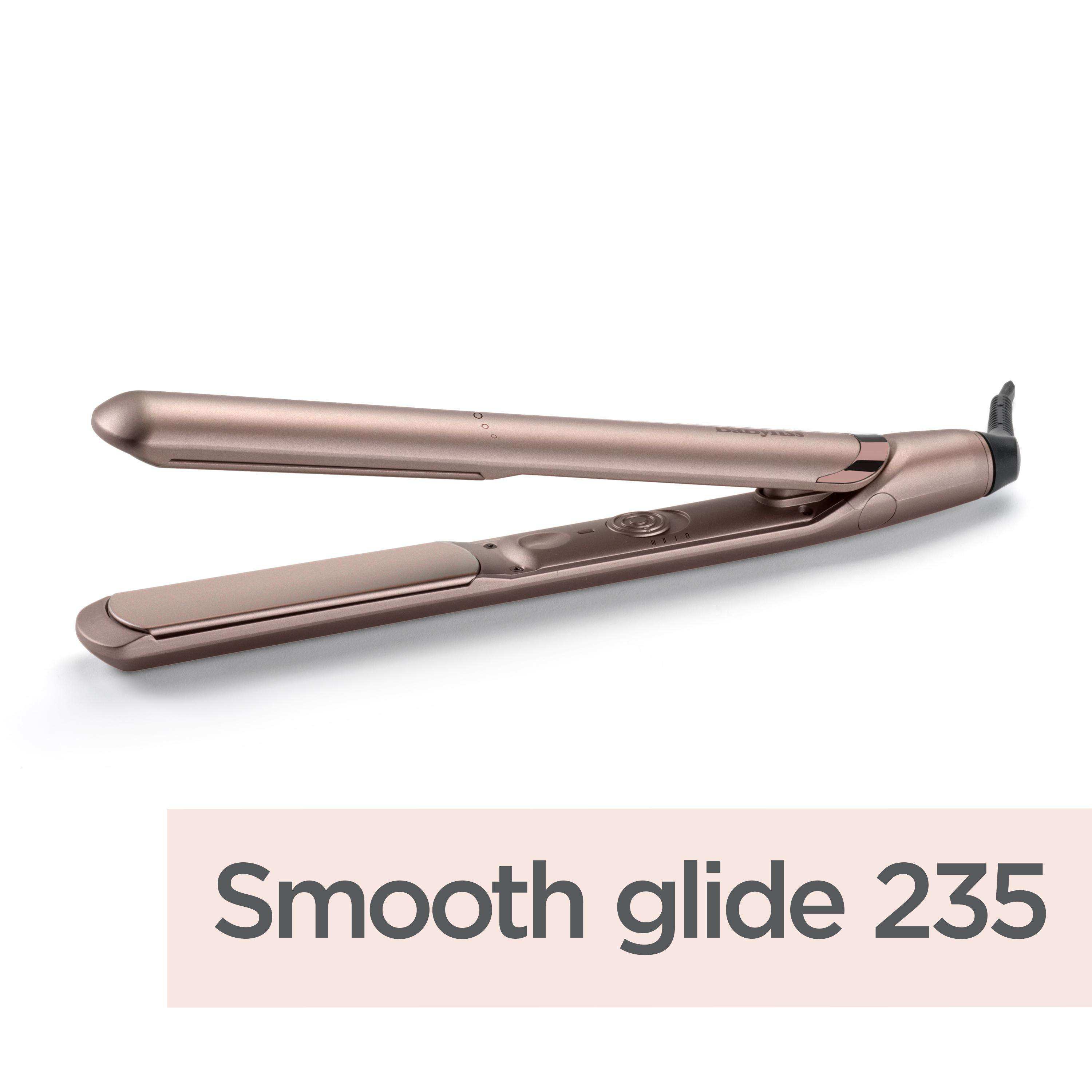 Ein roségoldenes Glätteisen mit offenen Platten liegt auf einer weißen Oberfläche. Der Text lautet 'Smooth glide 235'.
