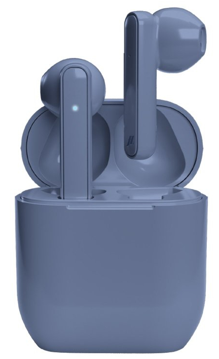 Niebieskie bezprzewodowe słuchawki i etui ładujące. Słuchawki w etui, z małym światełkiem.